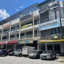 Fully Tenanted 4.1% ROI. Surrounded by 4 Highrise in 300m! 400m to LRT