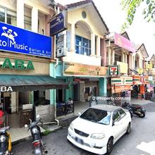 Double Storey Shop, 22x80sqft, Freehold, Partly furnish