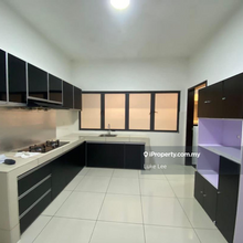 3 rooms 2 parking condo for sell at Kajang oasis 1 partly furnished 