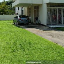 Freehold, Land size 5576sq.ft,2 Storey Semi-D House For Sale