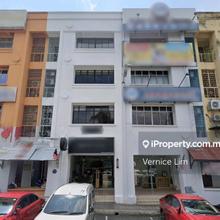 Puchong Bandar Kinrara 2 Units 4 Storey Shop For Sale