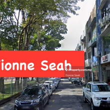 Exclusive Listing Rare Unit Jelutong 3 Storeys Shoplot For Sale 