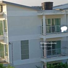 Modern 3-Storey Link @ Tmn Nusa Idaman - Great for Big Families!