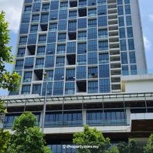 Walking distance to limkokwing university 
