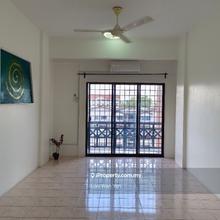 Evergreen Park acorn hazel Condo for sell