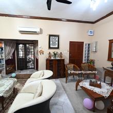 Spot location double story link house for sale  