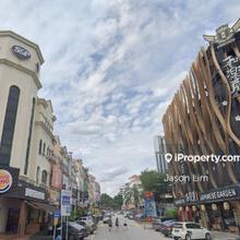 Kota Damansara Dataran Sunway Commercial Shop with Lift (Corner Lot)