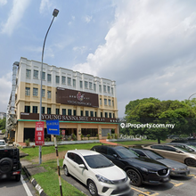 End-lot Corner shoplot Kota Kemuning Jalan Anggerik Vanilla Mcdonald