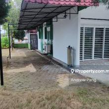 Partly Furnished Corner Double Storey Clean Unit Rare in Ss2