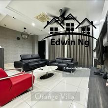 Orange Villa 3.5 Storey Terrace House, Corner Unit, Renovated