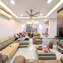 Facing Garden Renovated & Gated Guarded Freehold