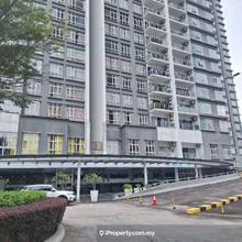 Well maintained condo with good view. Facing east, high floor & cool.