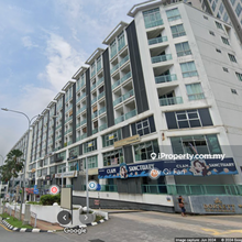 Plaza Damas 3 commercial building for sale , Near Hotel Lobby