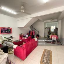 Good Condition & Facing Nonth 3 Storey Terrace Call Echo For Viewing