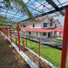 2 Storey bungalow corner lot