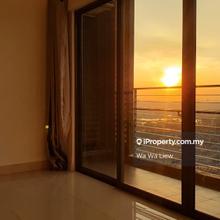 Fully Furnished Walking distance to Lrt