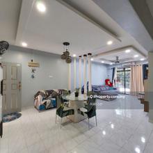 Skudai Villa Apartment Fully Renovated & Low Floor Unit For Sale