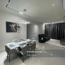 100m to Publika Dutamas. Lounges & Sky Jacuzzi with KL Skyline View!