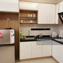 Quaywest residence queensbay move in condition 760sf 2cp rare nice