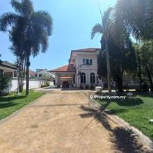Beautiful Castle Bungalow in Ipoh