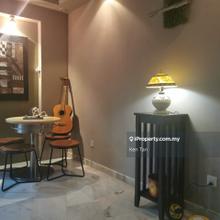 Corner Endlot /  Fully Extended Unit with ID Design