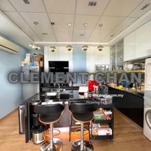 3 car parks, 3 beds and storage renovated move in ready home