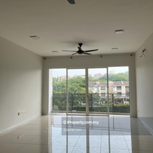 Casa green freehold big balcony nice environment 