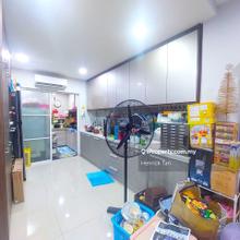 20x70sqft, Nice Renovated House, Freehold, Kitchen fully Extended