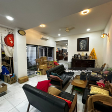 20 x 80 sf, 2 Storey, Renovated Unit