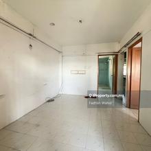 Low cost flat Seksyen 16, Shah Alam