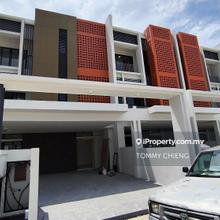 3 Storey Superlink Home (Vila Setara)