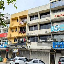 Four storey shop  jln miri for sale Klang town 
