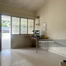 Facing Padang 1sty House. Good Condition. Welcome View & Discuss