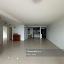 Freehold condo at Menjalara for rent