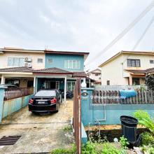 End Lot, Extended, Double Storey Taman Pinggiran Putra, Seri Kembangan