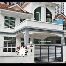 2.5 storey semi-detached house Sungai Ara 