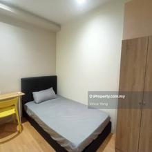 Single Room for Rent @ Petaling Street near China Town, MRT Pasar Seni