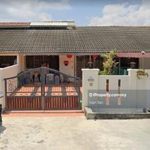 Single Storey House in Jalan Puteri Senggang Sri Petaling For Rent