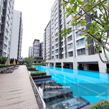 Utropolis Suites 1 Glenmarie Freehold Well Kept Unit