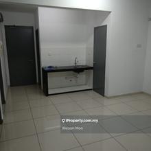 Freehold With 2 Carparks @ Below Market Price