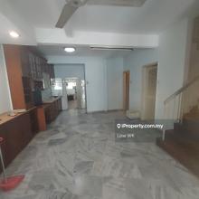 Freehold 22x100 1.5 storey House @ jalan 149j sri petaling 
