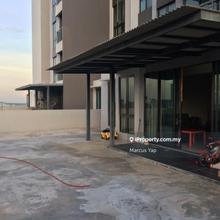Private Garden unit with 3 car park