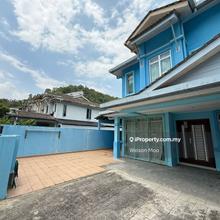 Double storey @ End Lot with extra land