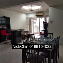 La Vista Condominiums, Puchong Want to Sale!!