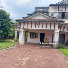 Corner lot with large land for sale