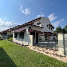 Bukit Beruang 2sty Corner lot with Big Land Freehold Facing Padang 