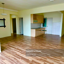 Buying at casa indah2 this unit is a must see