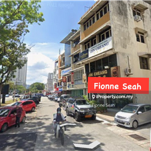 Rare Unit Jelutong 4 Storeys Shoplot For Rent