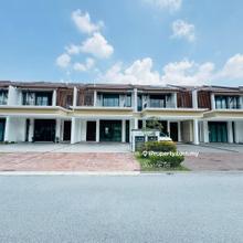Terrace house for Sale
