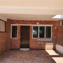 2 storey house for rent